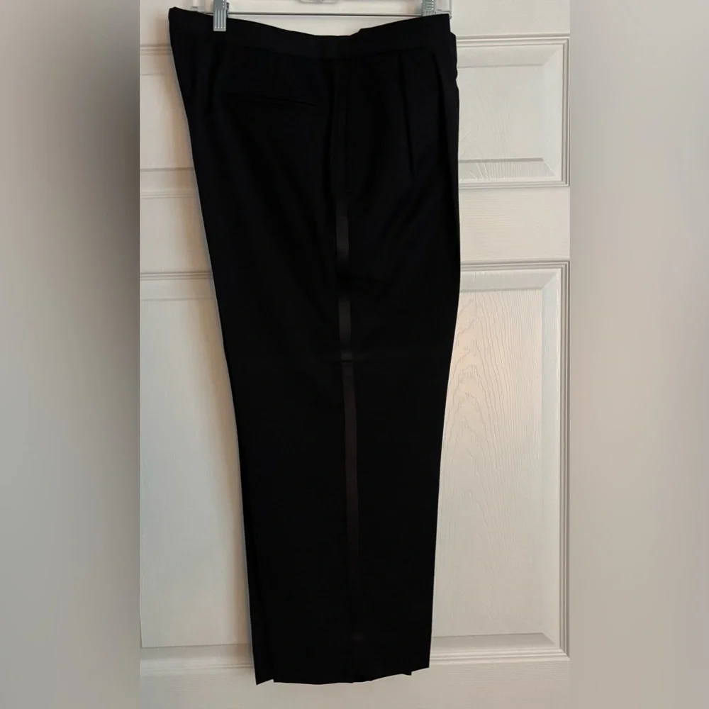 EUC Lauren Ralph Lauren Classic Single-Breasted Black Men's Tuxedo - Picture 4 of 9